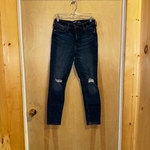 Stylish Blue Distressed Women Jeans